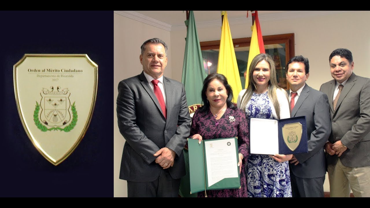 Gobernacion de Risaralda condecora a la Doctora Maria Luisa Piraquive