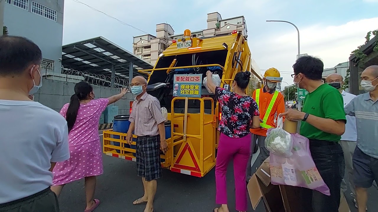 20210531嘉義市環保局垃圾車KEH-1252，回收車KEB-5166(烤漆後)