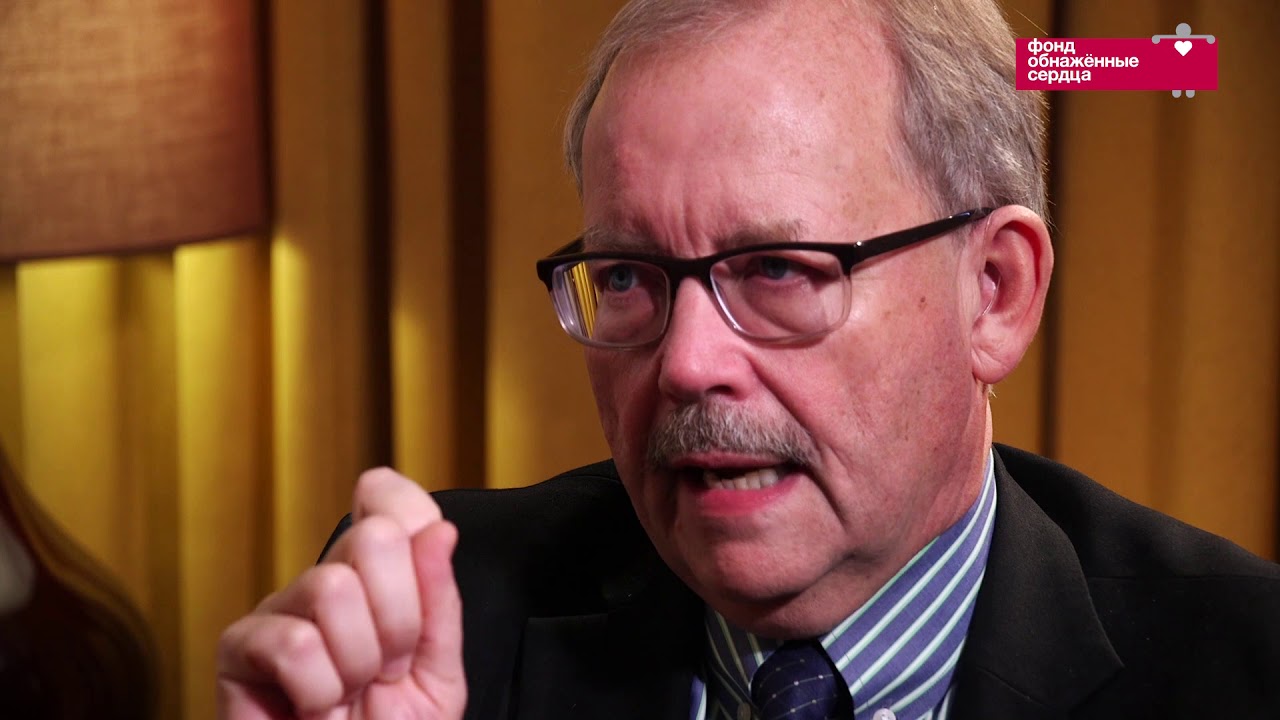 Дана Джонсон: Факторы, влияющие на детское развитие, дети в приемной семье