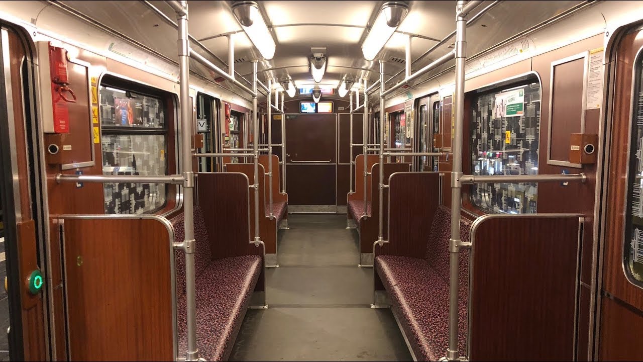 Метровагоны A3L71 на линии U1 (Берлин)