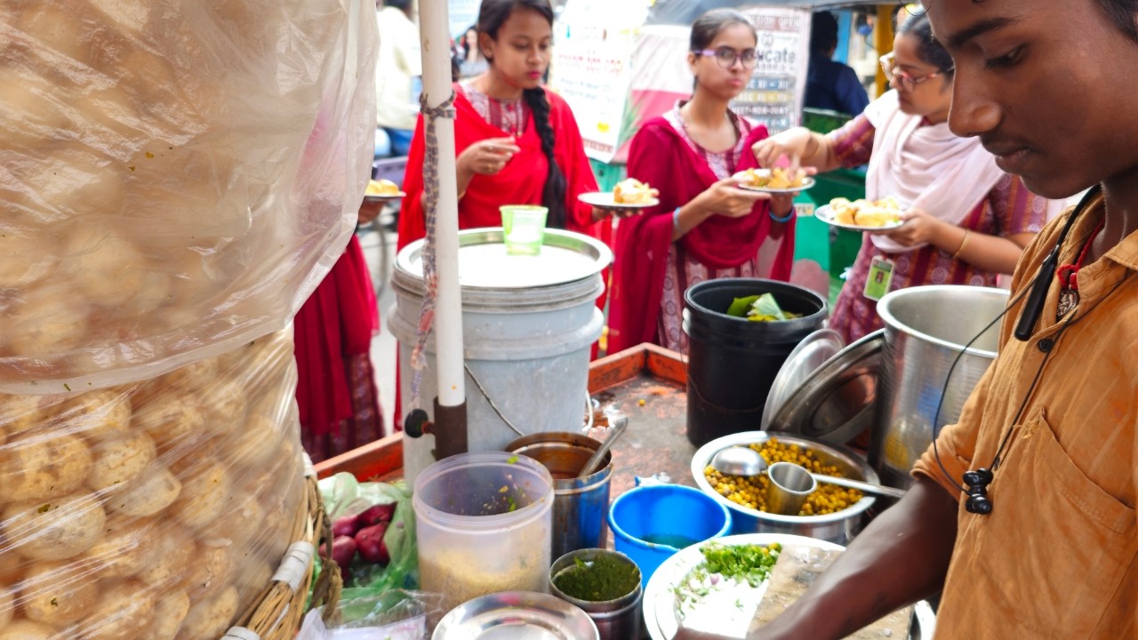Golgappa | Must Try Gupchup In Cuttack Rs. 20/- Only | Khatta Meetha Puchka | Street Food India