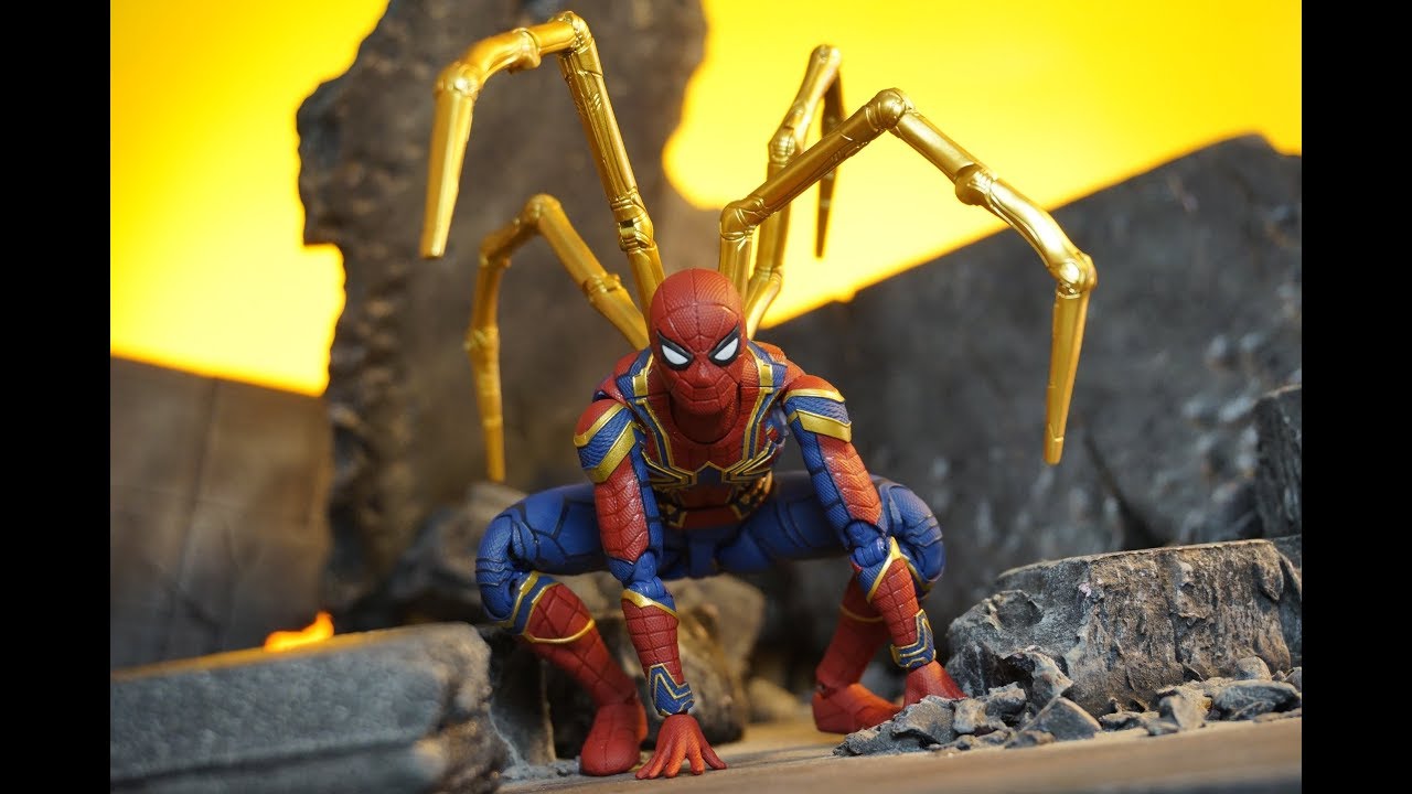 Bandai S.H. Figuarts Avengers Infinity War Movie Iron Spider-Man Action Figure Review