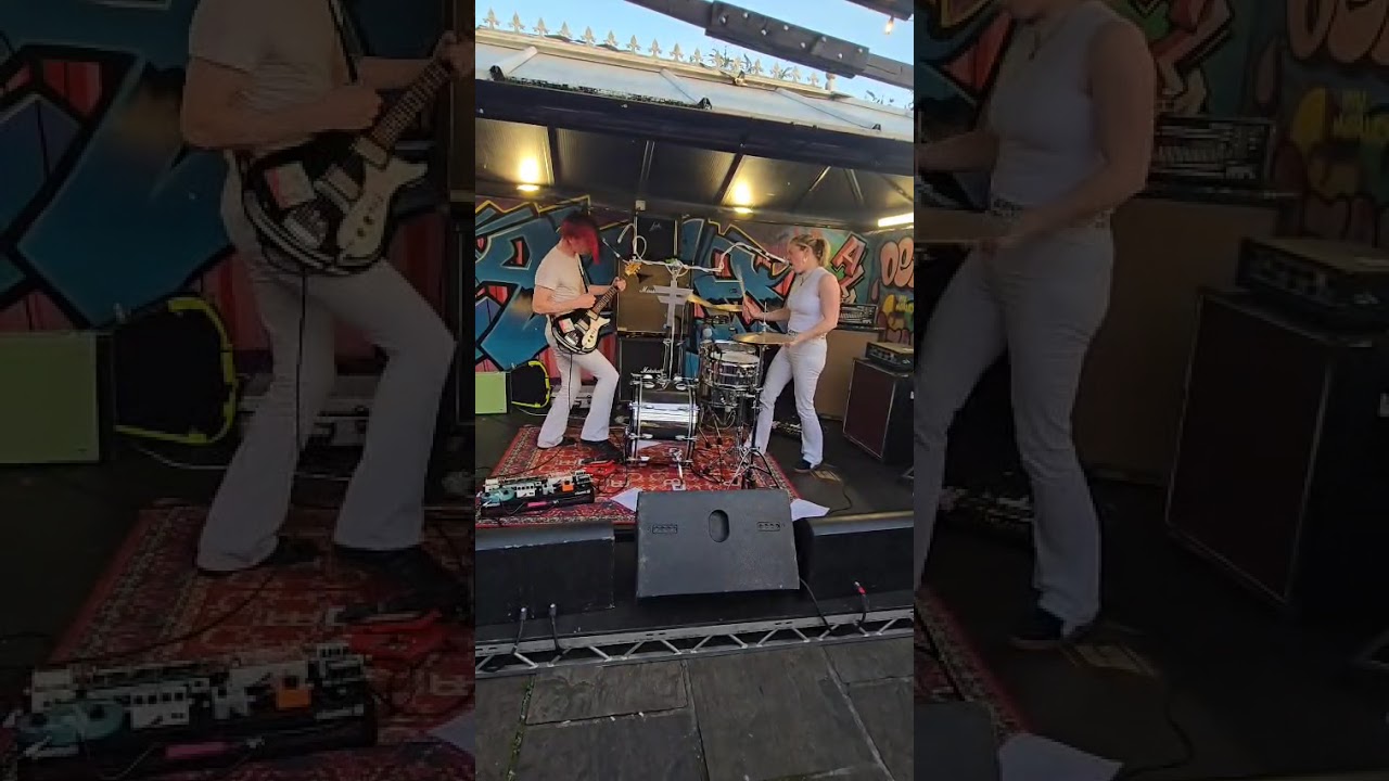 Sky Valley Mistress at The Alma Inn, Bolton on Sun. 17/8/25.