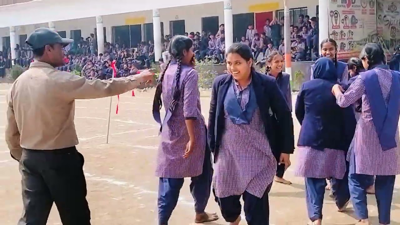  क्लास 8 और 9 के लड़कियों का कबड्डी