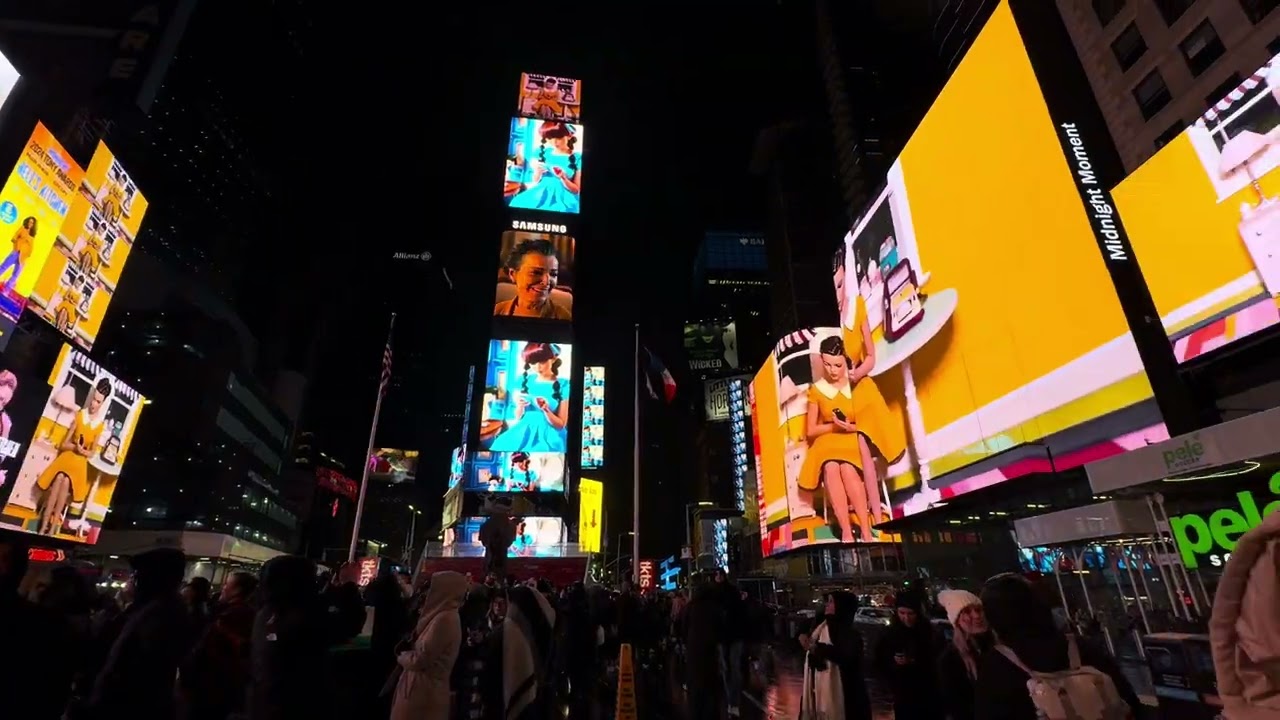 Midnight Moments by Times Square Arts | 12/4/2024