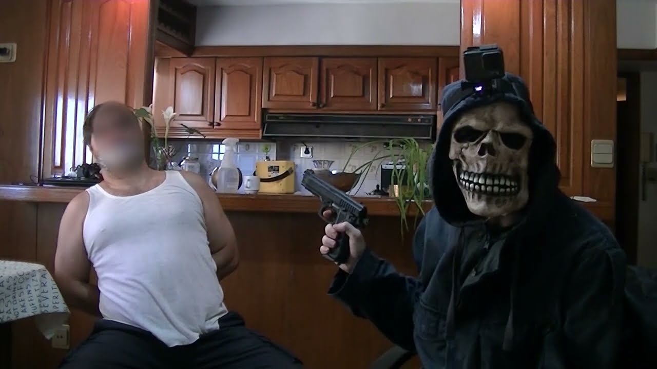 JUSTICIA a un Vecino Violento