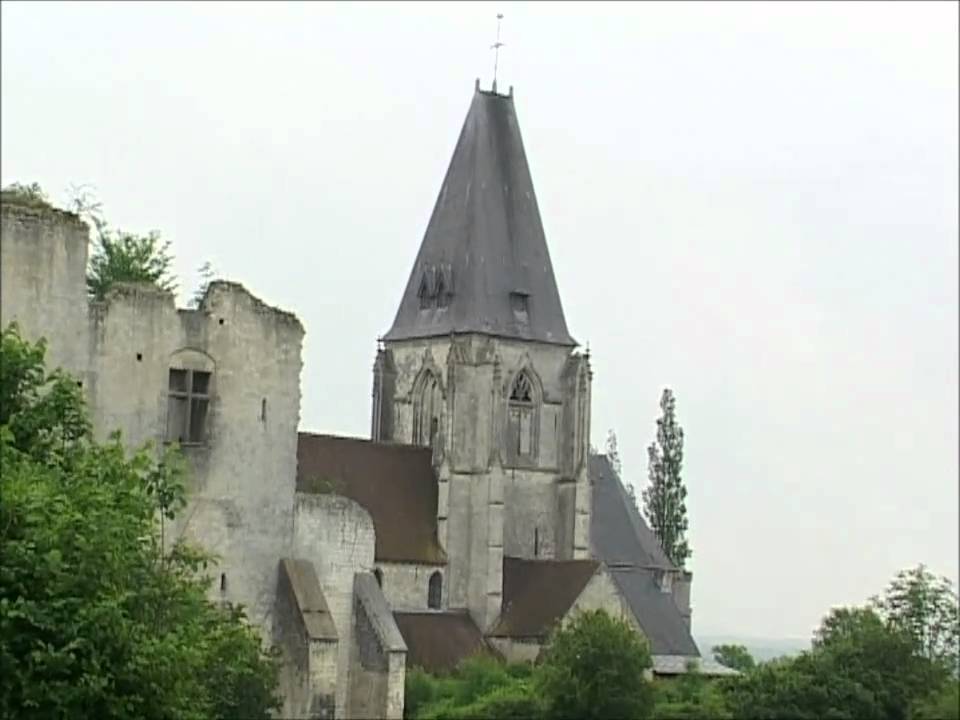 CLOCHES : EGLISE DU CHATEAU DE PICQUIGNY (80) - BELLS : OLD CASTLE'S CHURCH BELLS, PICQUIGNY -FRANCE