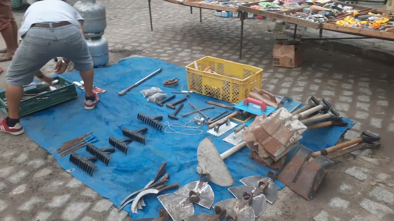 feira do troca troca de lajedo 16/08/2023 aqui você encontra  de aparelho som a ferramenta .