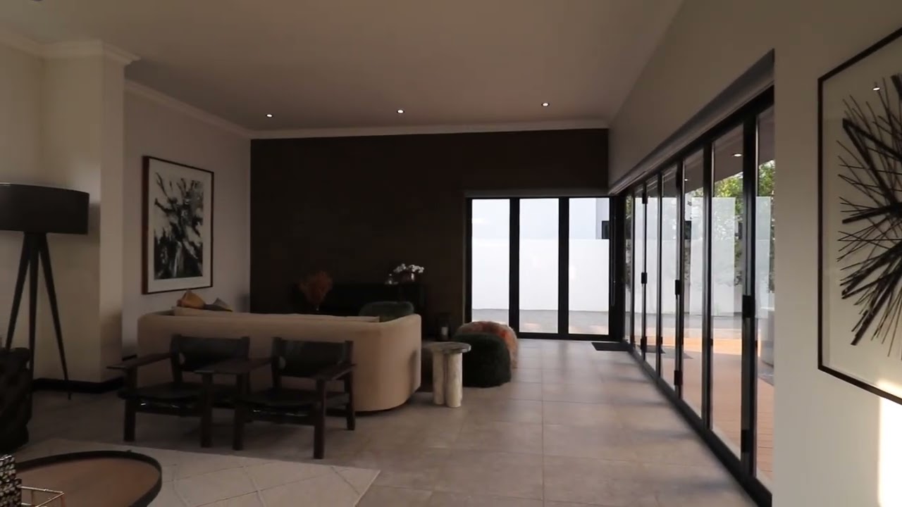 4 Bedroom House For Sale in The Islands Estate, Hartbeespoort