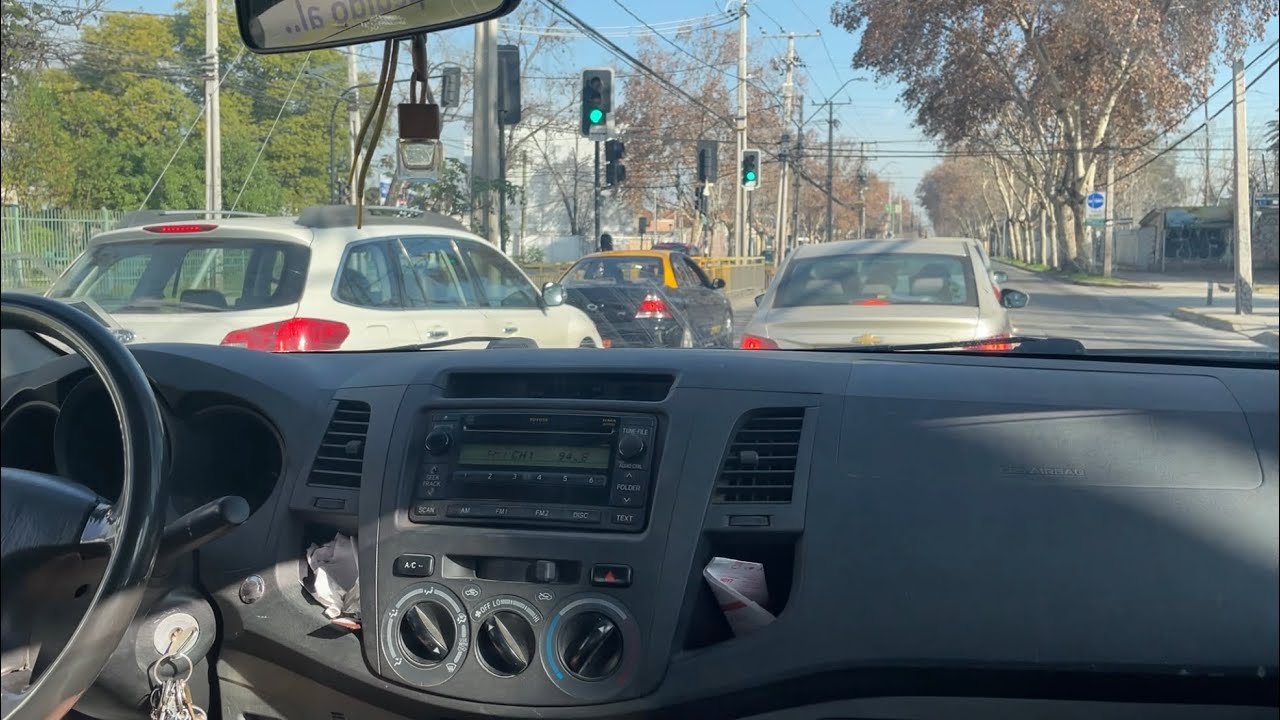 Driving Toyota Hilux 2011 POV