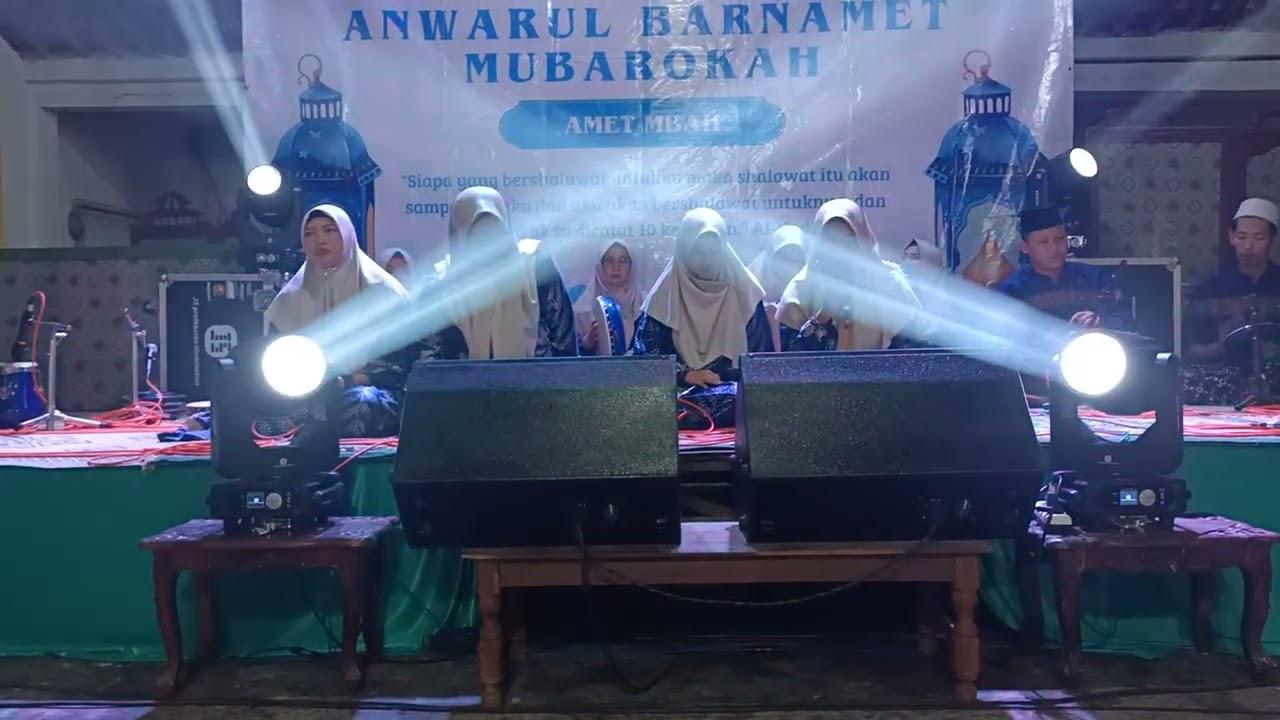 Parade sholawat memperingati harlah Anwarul Barnamet Mubarokah Jingglong