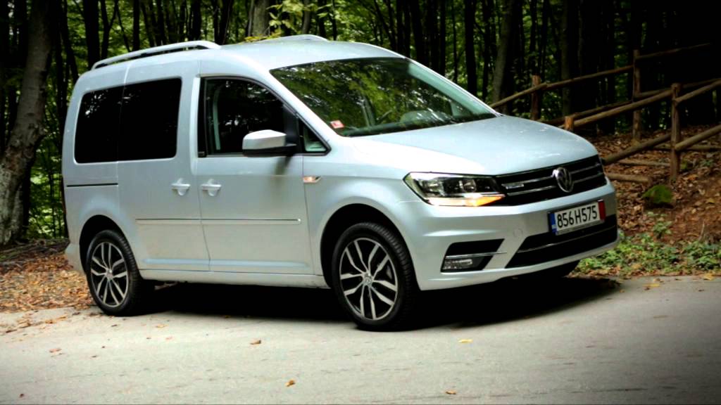 Скъпа работна ръка: тестваме новите VW Caddy и VW Multivan