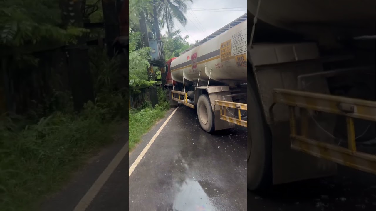 തീരുർ ആലത്തിയൂർ അപകടം Bus and tanker lorry accident parassery, alathiyoor accident 2/12/2024