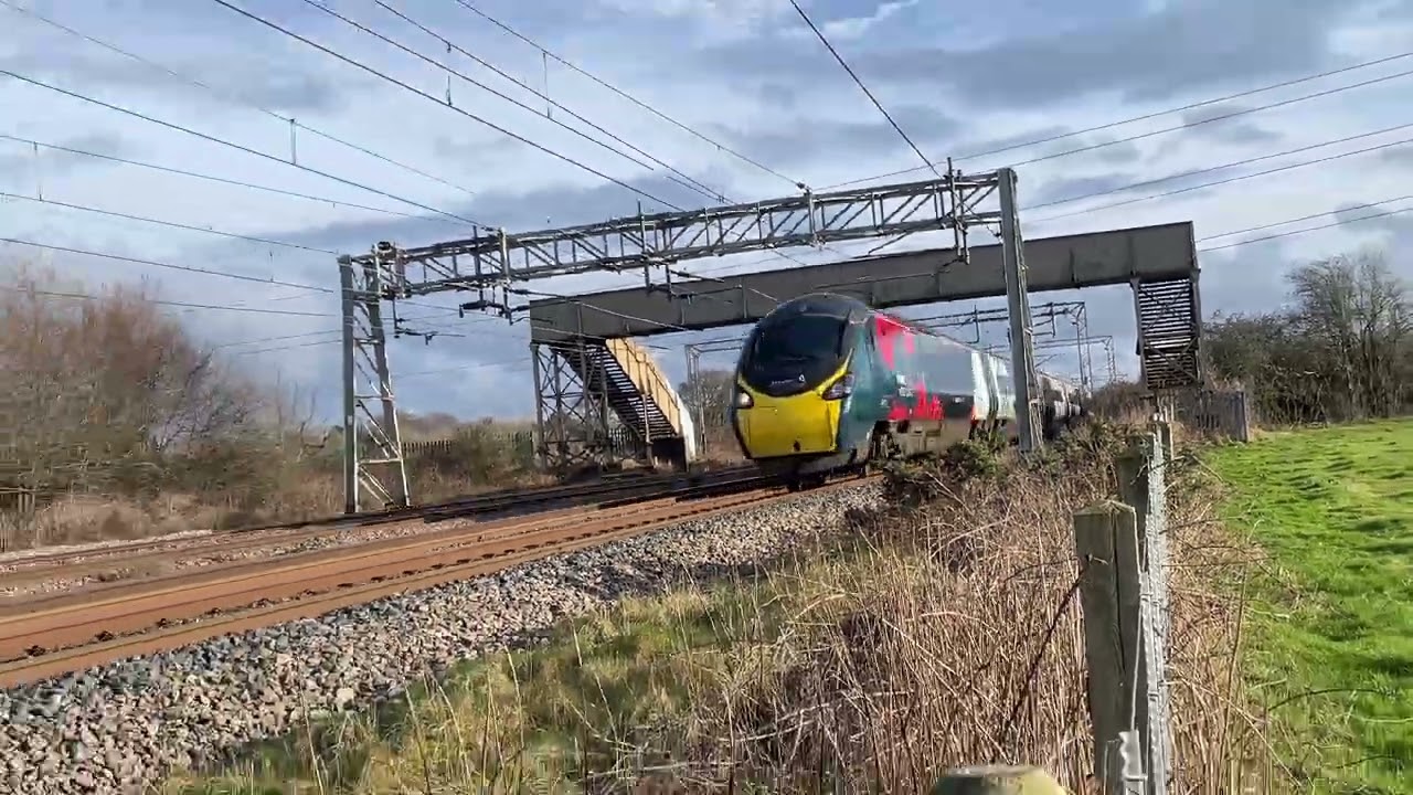 trains near acton bridge 