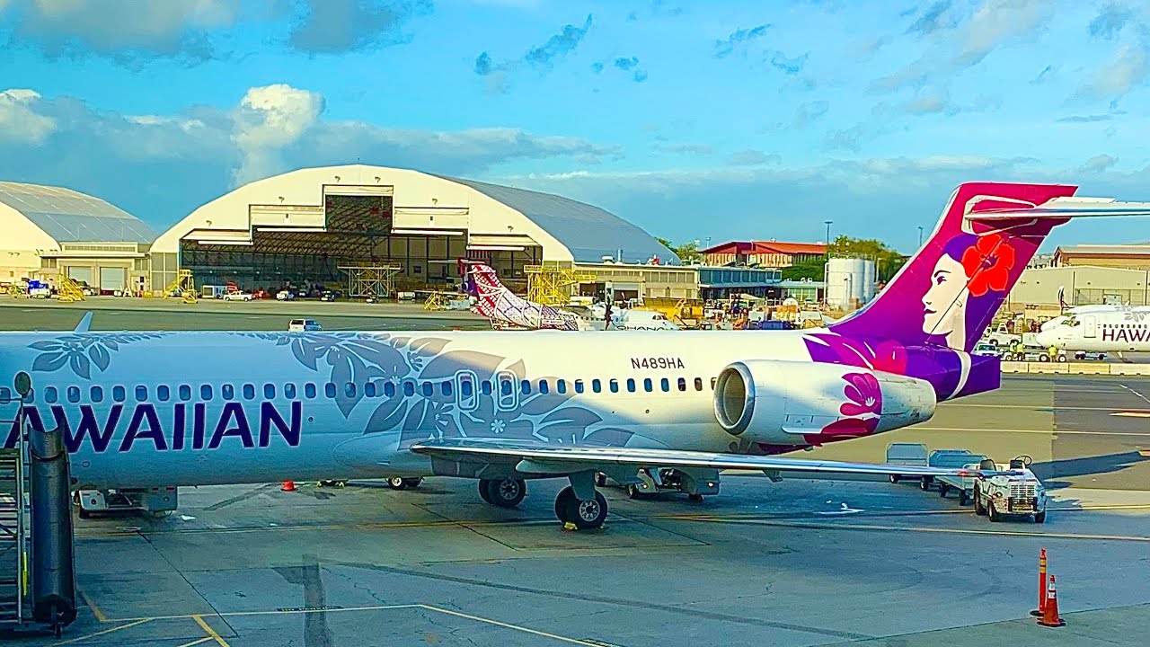 Hawaiian Airlines Boeing 717-26R | Honolulu to Kahului *Full Flight*