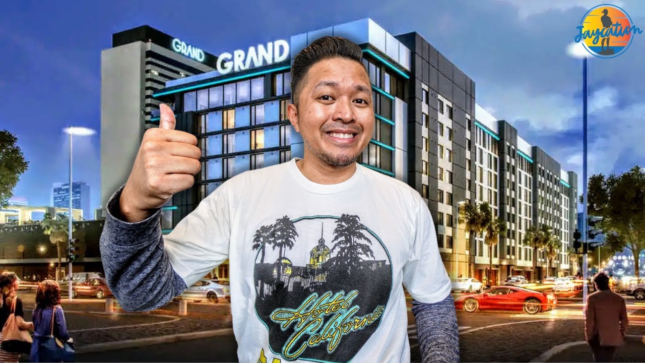 This Downtown Las Vegas Hotel is a True HIDDEN GEM!