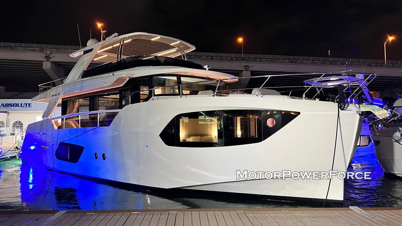 Yacht Tour - 2022 Absolute Navetta 68
