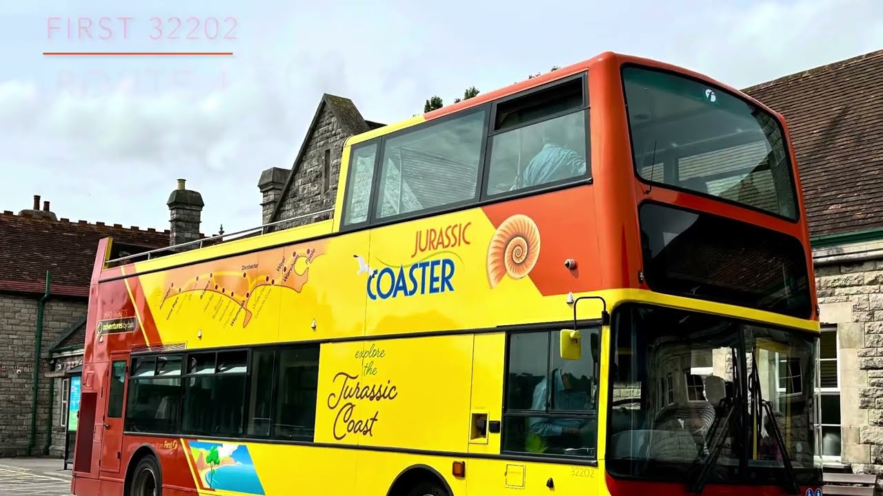 Withdrawn / hoover - First Wessex Volvo B7TL Plaxton President 32202 (MIG 8433)
