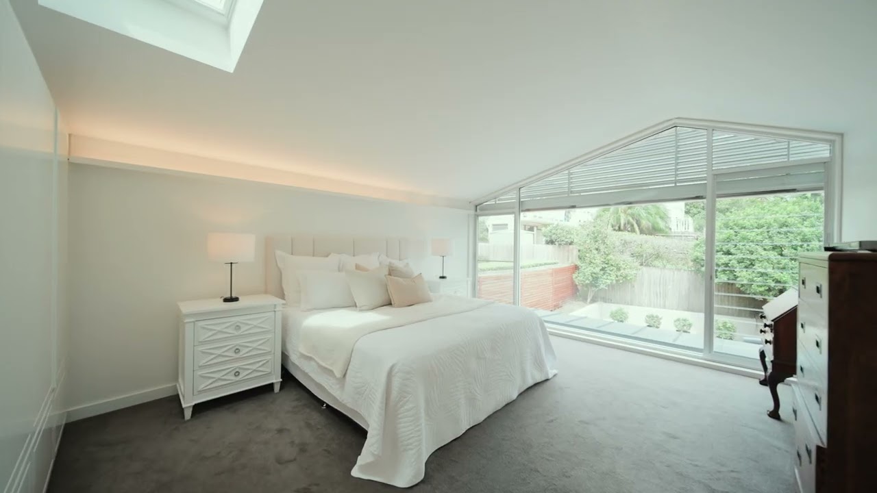 71 Benelong Road, Cremorne Beach House | 3 Bed, 2 Bath - DiJones Real Estate
