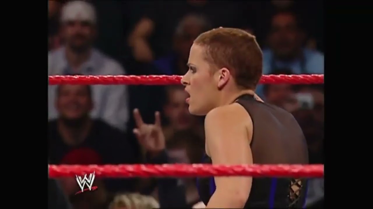 WWE Raw Victoria vs Molly Holly - Women's Championship