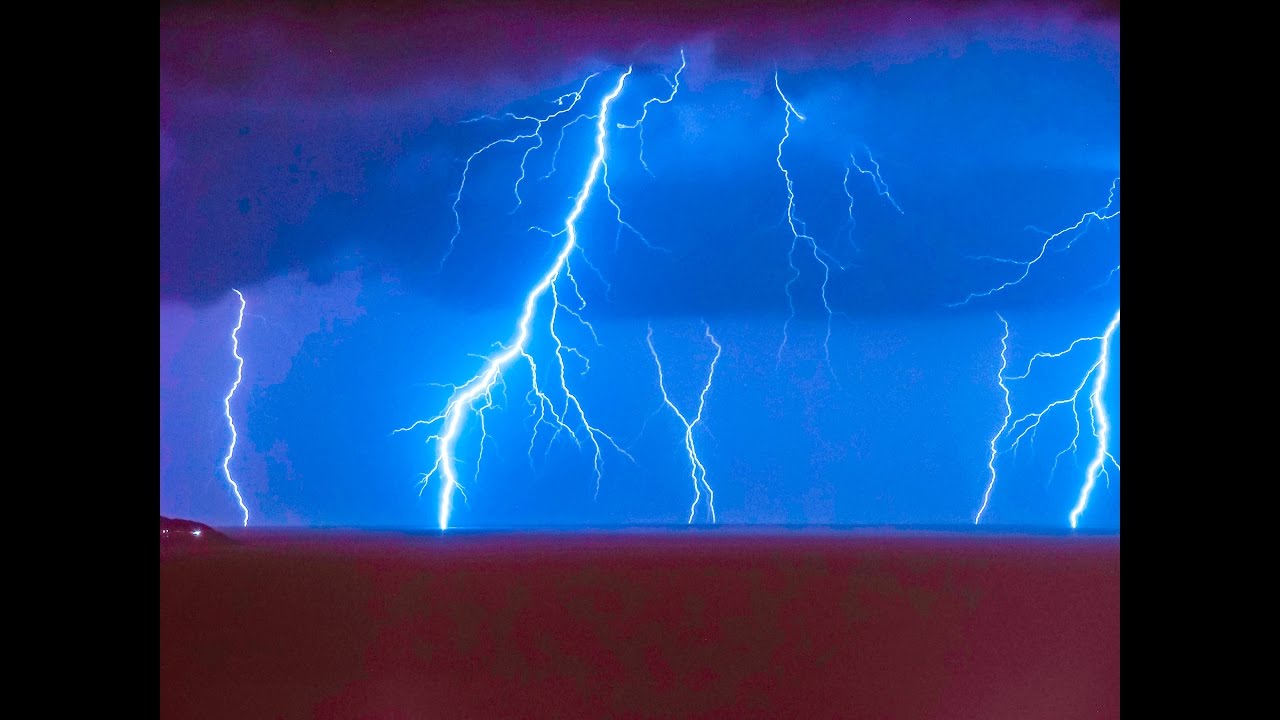 Timelapse of an intense lightningstorm above Samos Island in Greece