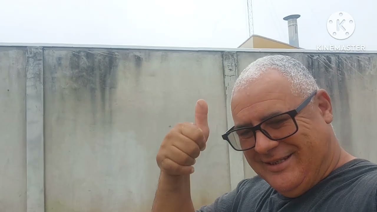 Ó nois aqui dinovo.