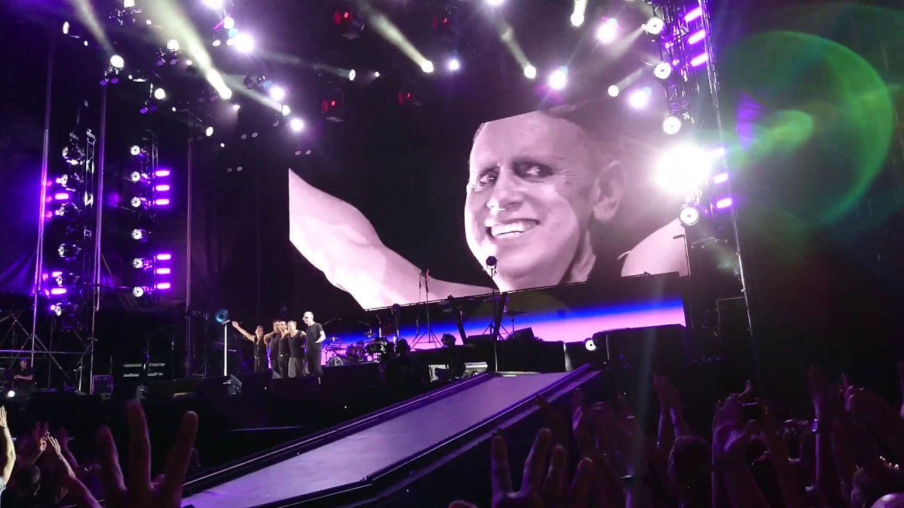 Depeche Mode - Personal Jesus (Live in Kiev, 2017)