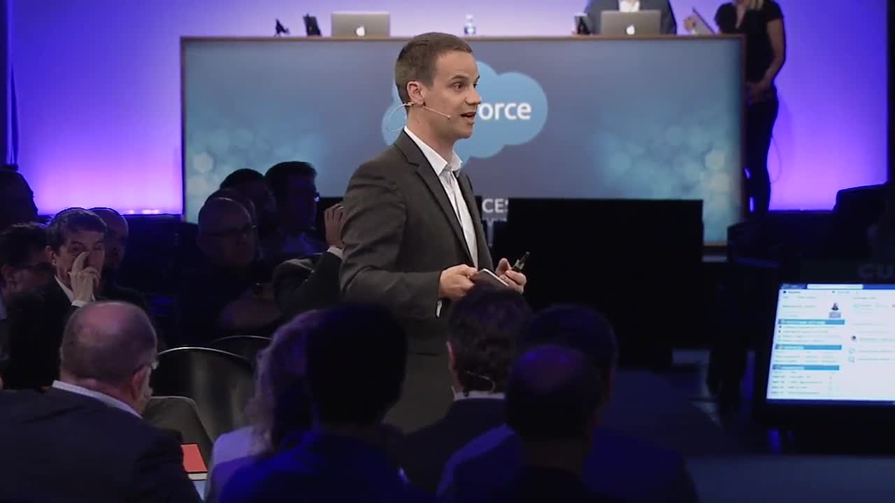 Service Cloud : offrez un service client d’excellence