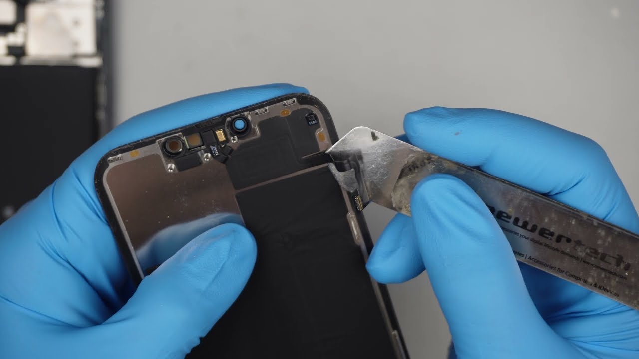 UNCUT iPhone 13 Screen Replacement