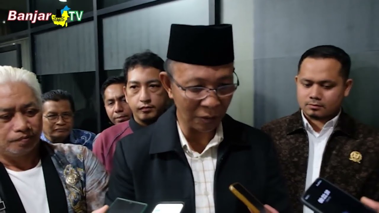 PANSUS II DPRD KALSEL FINALISASI RAPERDA PENYELENGGARAAN PERDAGANGANAA