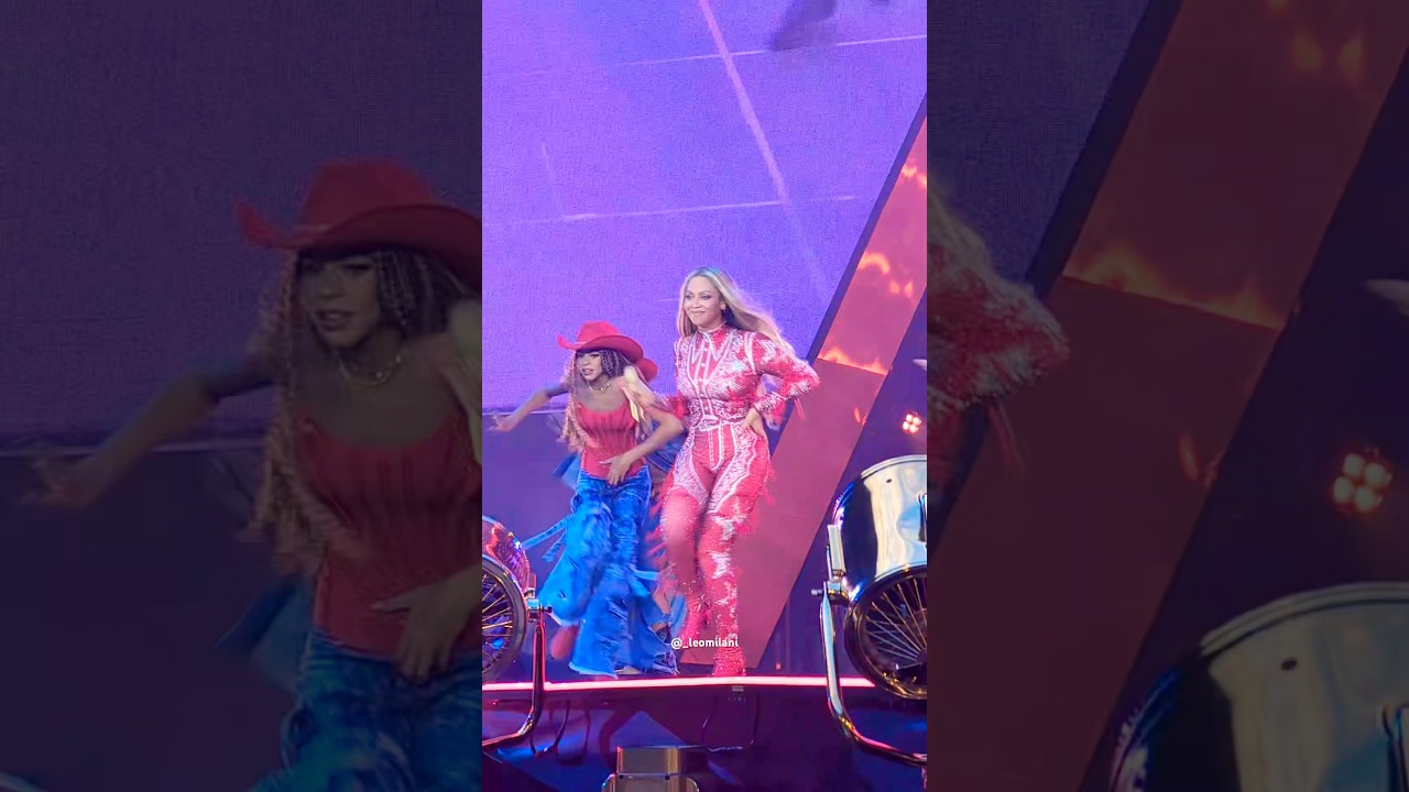 SYNCHRONY! Beyonce & Blue Ivy performing &ldquo;SWEET HONEY BUCKIIN&rdquo; together #beyonce #blueivy #cctour