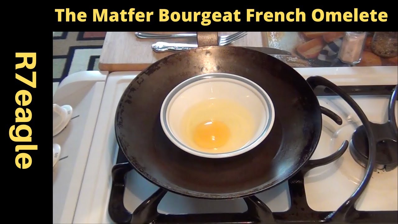 How to Make a Classic French Farm Omelette | Matfer Bourgeat Pan