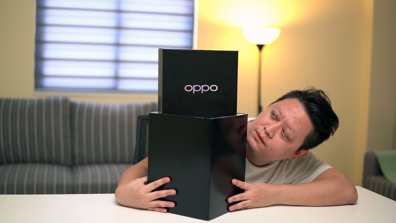 OPPO ရဲ့ ဘာမှန်းမသိတဲ့အမည်းရောင်ပုံးကို ပါကင်ဖောက်ကြည့်တဲ့အခါ