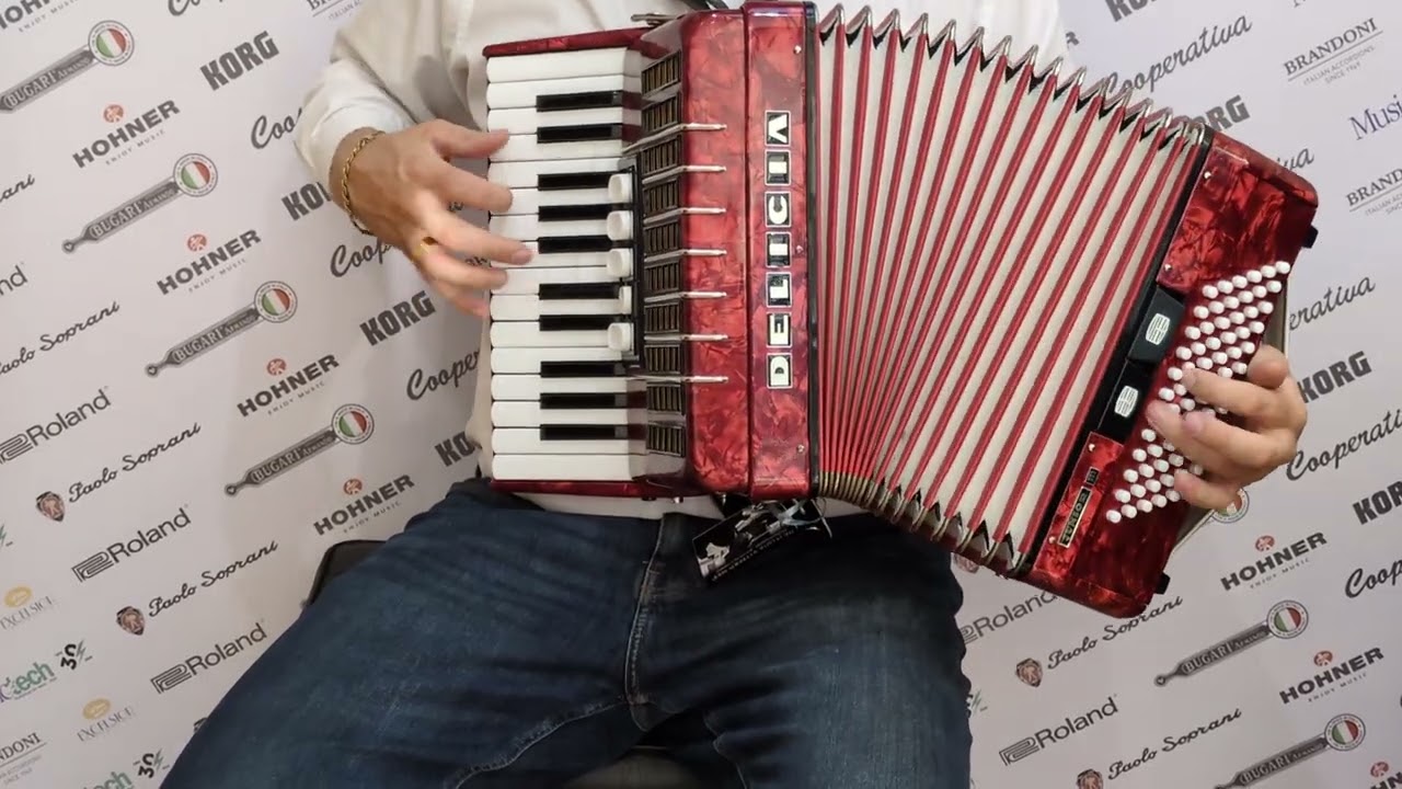 Delicia Junior III 72 Bass Accordion