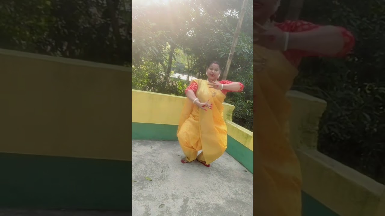 🙂🙂 ফুলে ফুলে সাজালে মা এই ভুবন প্রান্তর 🤩🤩🤩বাসন্তিকা 💗💗#dance #profesionaldancer #song #shortsdance