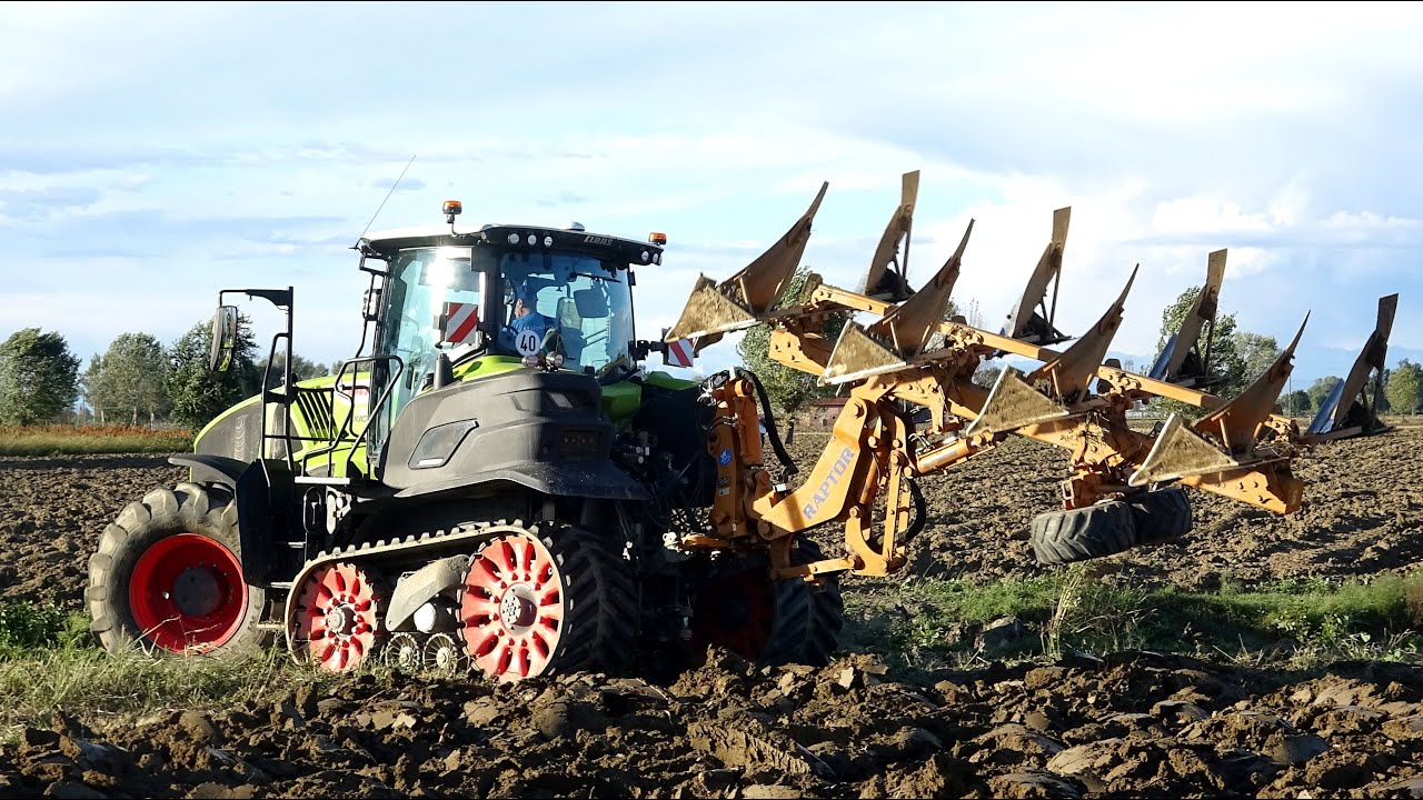 Claas Axion 960 Terra Trac | MORO Aratri QRV 20A
