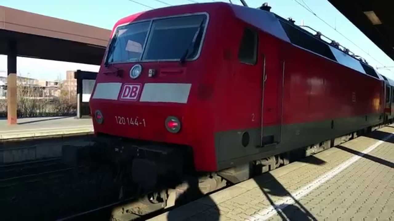 Einfahrt Ersatzzug IC 2902 f&uuml;r ICE 882 mit Ansage in G&ouml;ttingen