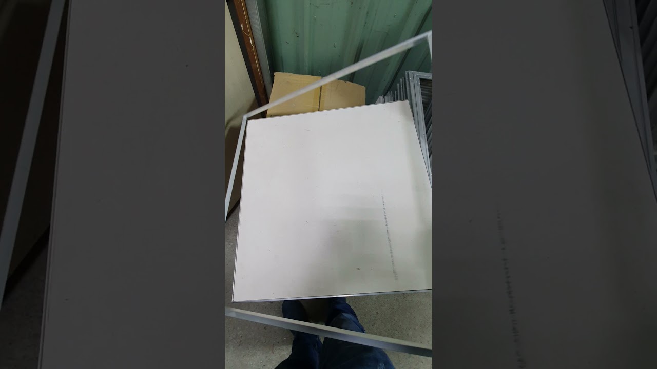 輕鋼架及木作暗架天花板適用上掀式檢修框有9mm6mm厚度板材可使用尺寸大小可訂製20&times;20_60&times;120都可製造購買可洽詢0222972763金湧工程有限公司或電0915720115黃r