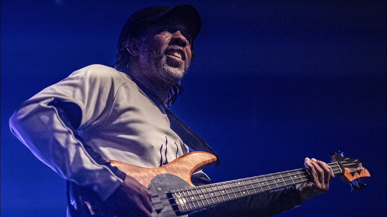 Victor Wooten and Brothers ~Master Class *You have to feel the music*
