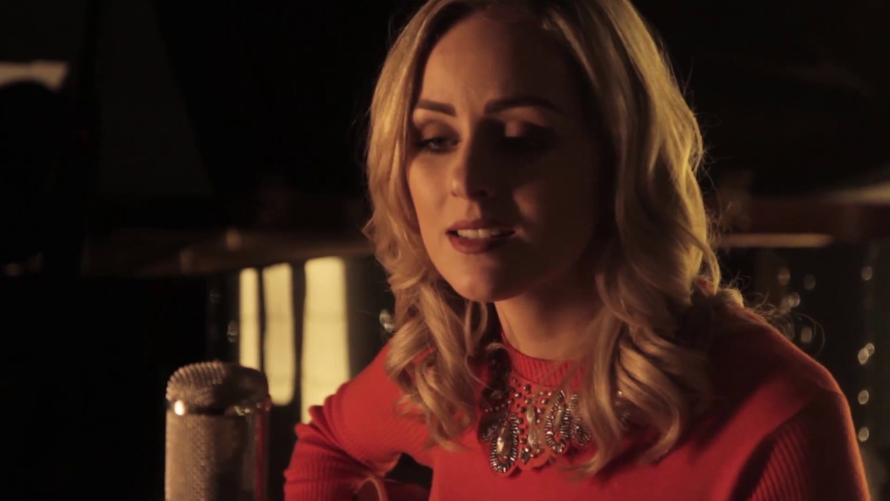 Slemish Sessions: Niamh McGlinchey - Silver Bells
