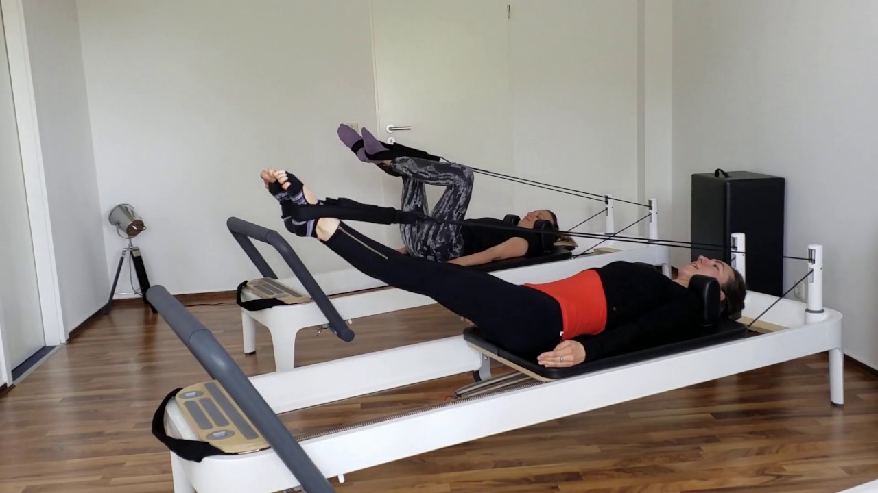 Pilates - Reformer mit Anastasia und Krissy