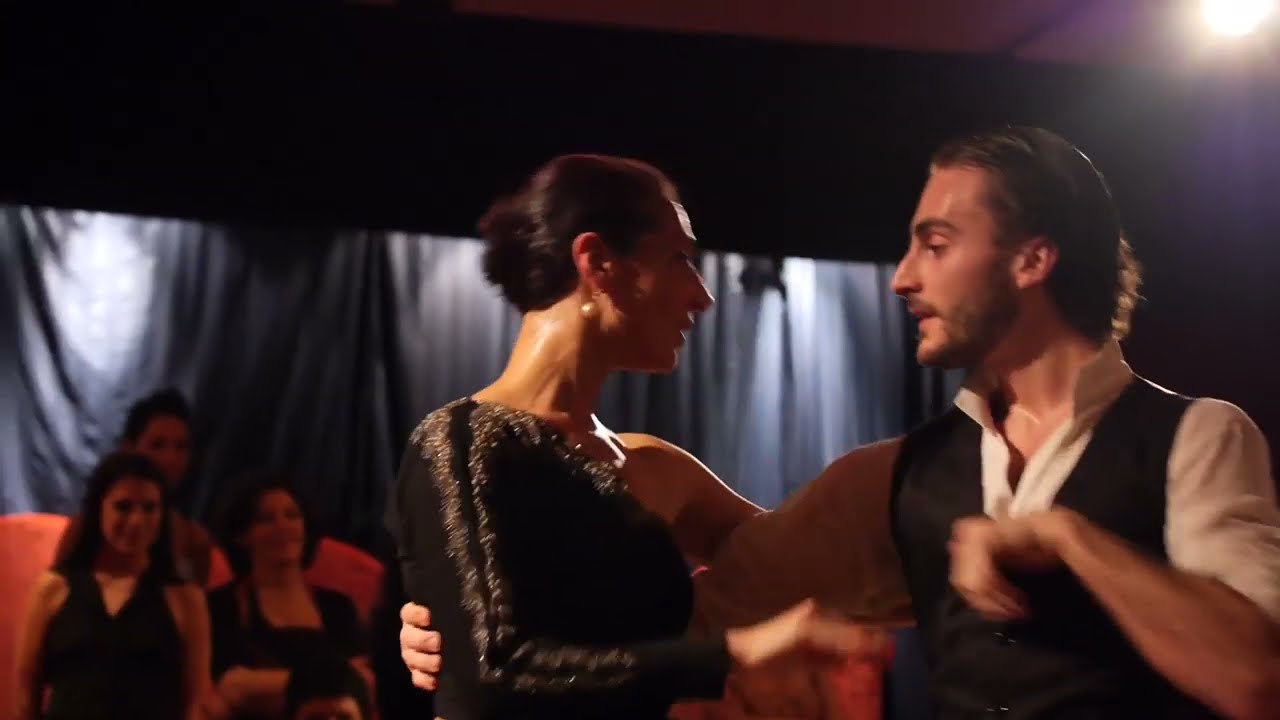 Maria Filali & Gianpiero Galdi dance Rodolfo Biagi's Viejo portón