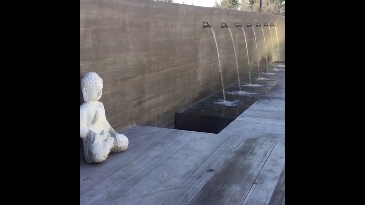 Contemporary water feature in Cherry Hills