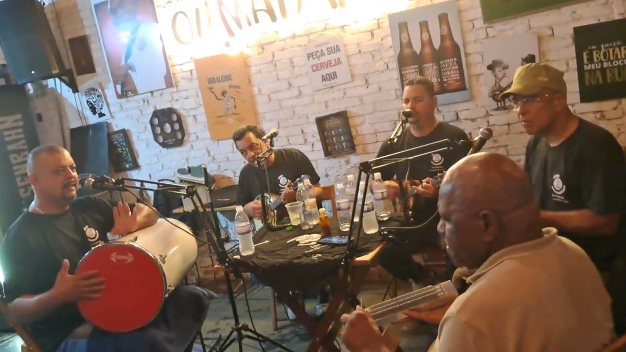 Sextou com meus pais no ohmadalena bar para ouvir meus amigos do Grupo Toca do samba .parte 12