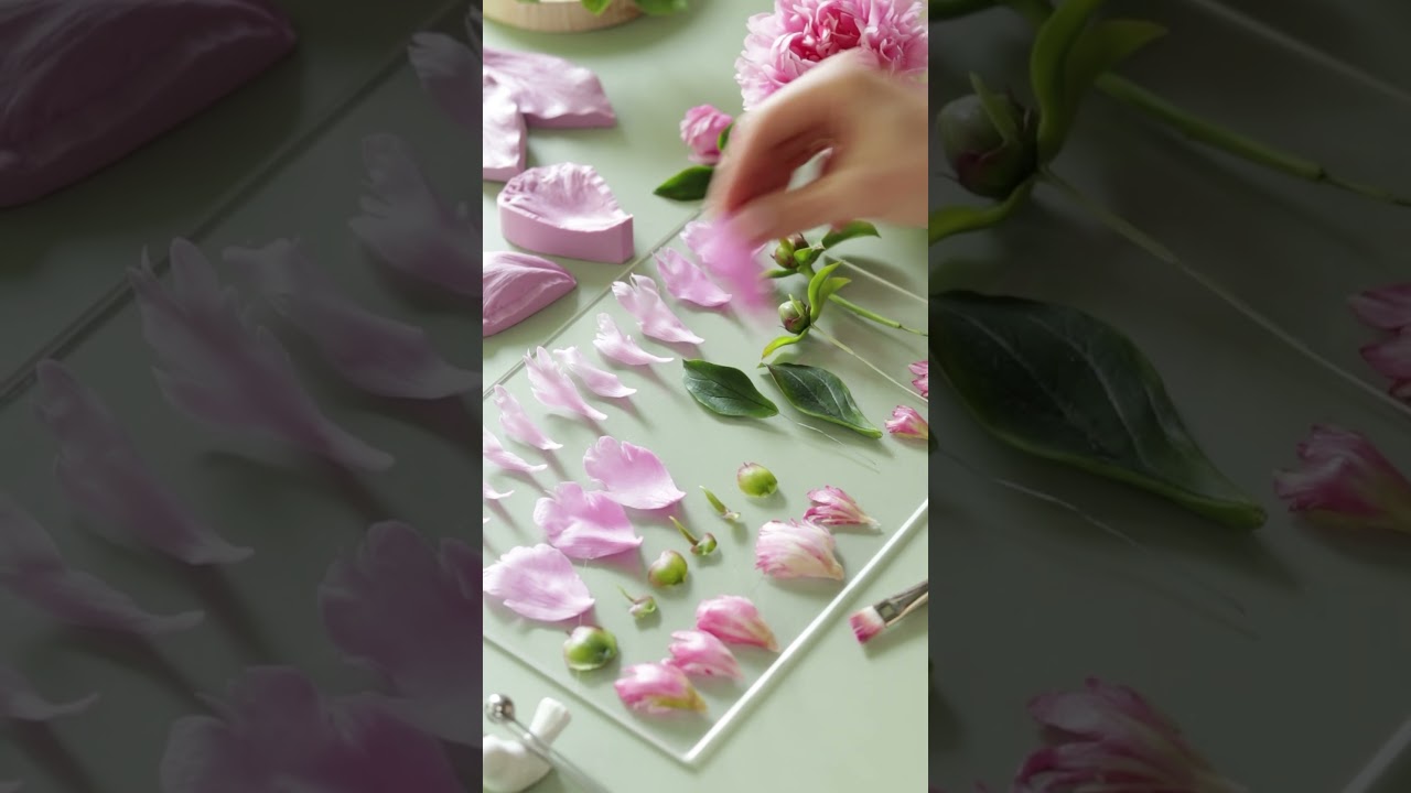 Creating clay Peony #shorts