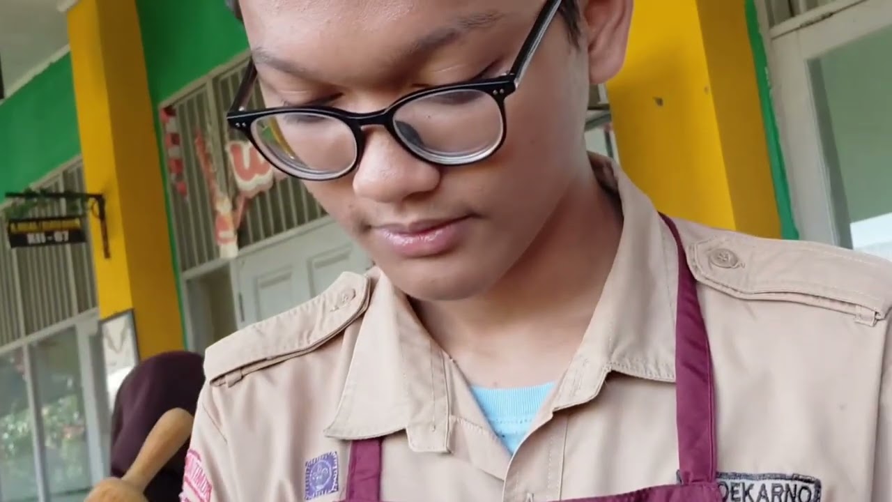 TUGAS VIDEO UPRAK PKWU KELOMPOK 5 | KUYRAN | GURU MATPEL PWKU: PAK EKO