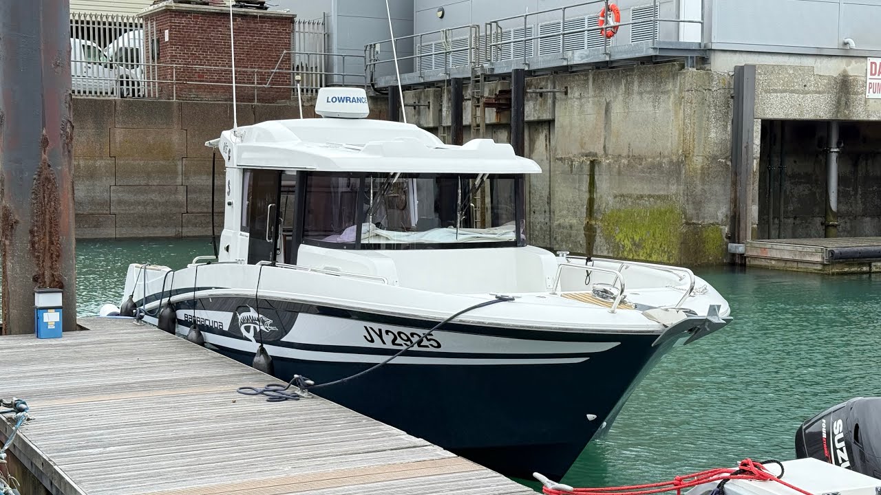 Moving a friends Beneteau Barracuda 9 - Crew Not Captain today.