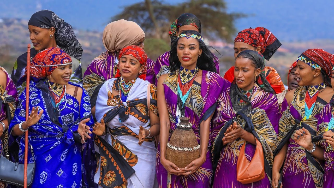 Faaruu Wakhoora Waaqoo (Borana Traditional Song for Ladies) 