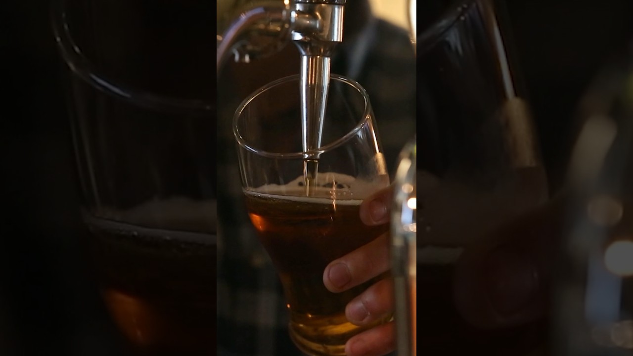 American-Style Tipping Is Testing British Pub Culture