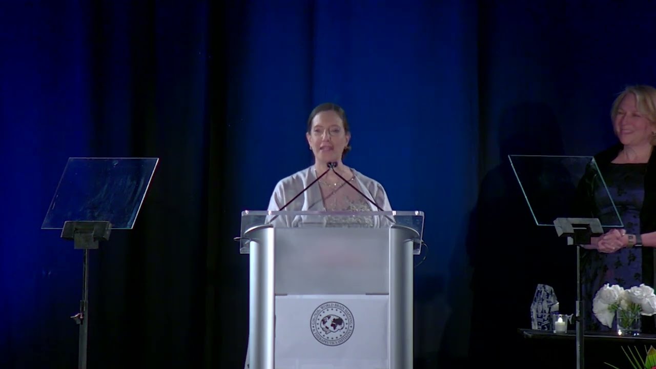 Dr. Deborah Zelinsky 2022 SBMT/BMF Golden Axon Leadership Award, LA, CA